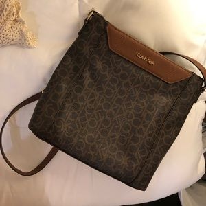Calvin Klein like new side bag